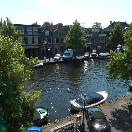 Hotel Boutique Huys Leyden 4*