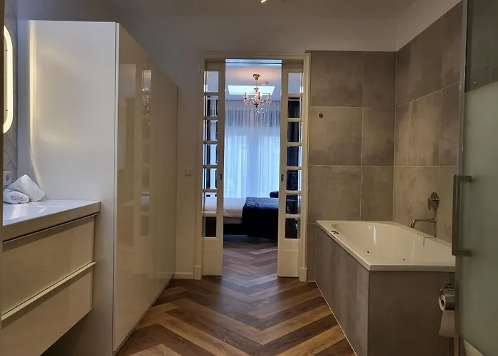 Boutique Huys Leyden 4*